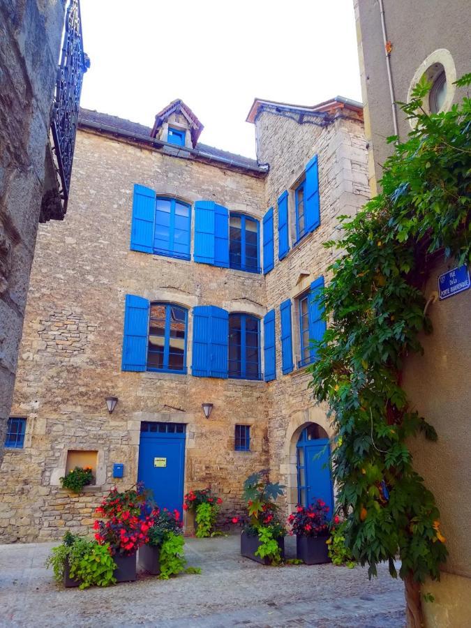 Gite La Maison Des Pelerins Villeneuve-dʼAveyron المظهر الخارجي الصورة