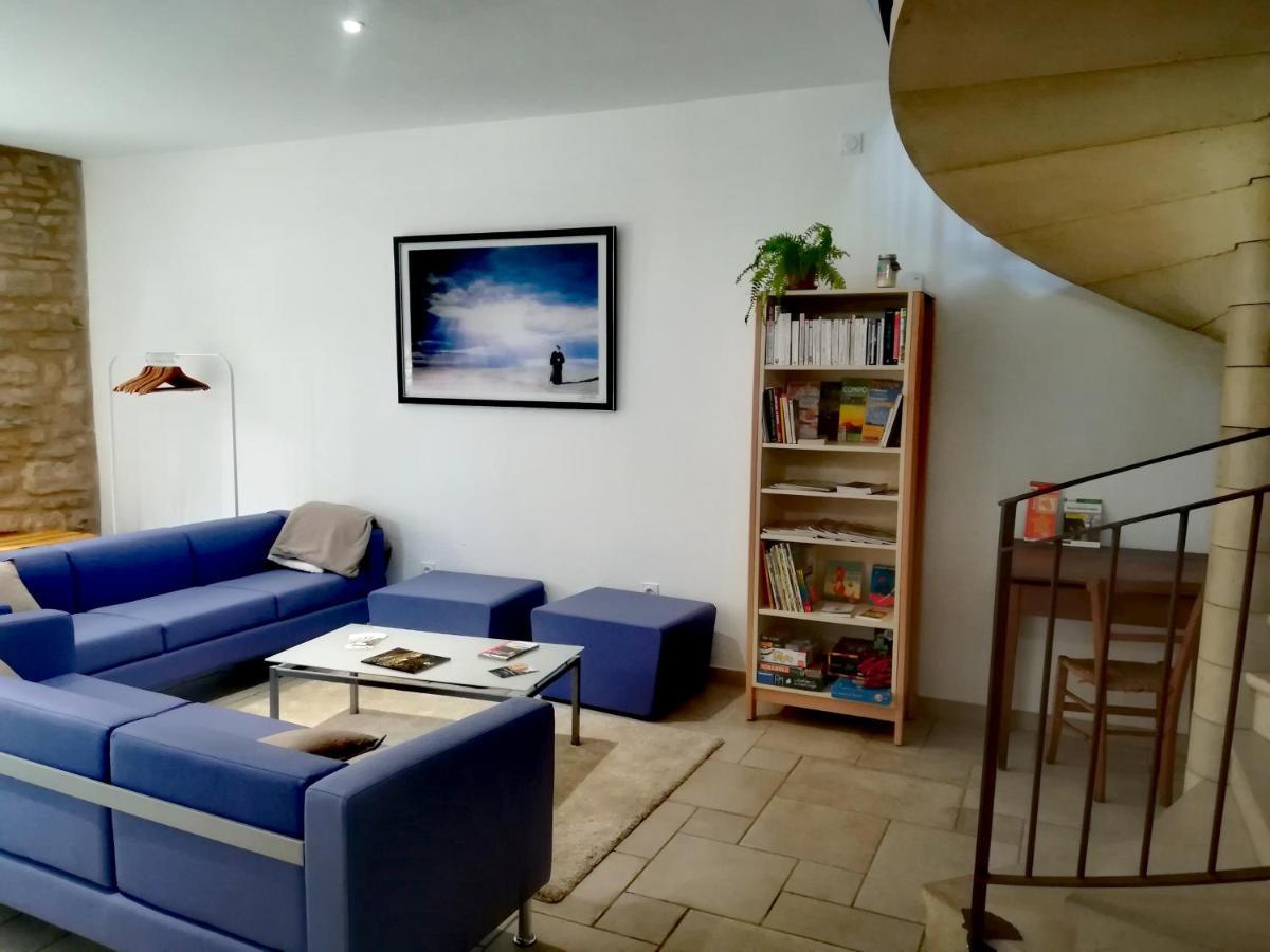 Gite La Maison Des Pelerins Villeneuve-dʼAveyron المظهر الخارجي الصورة
